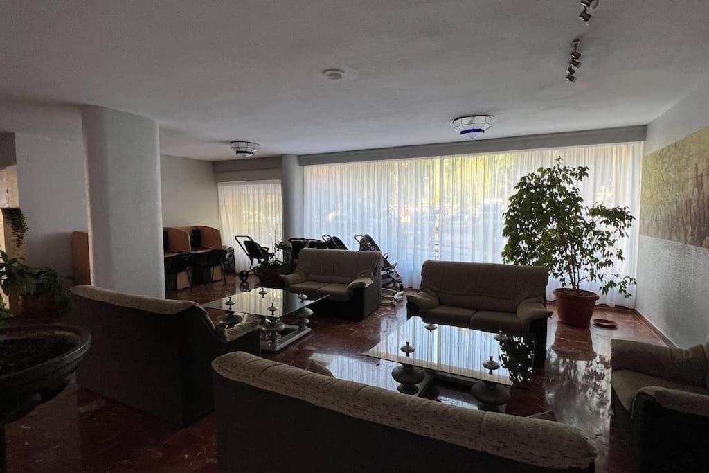 Estudio Aguila Con Vistas Al Mar Benalmádena Esterno foto