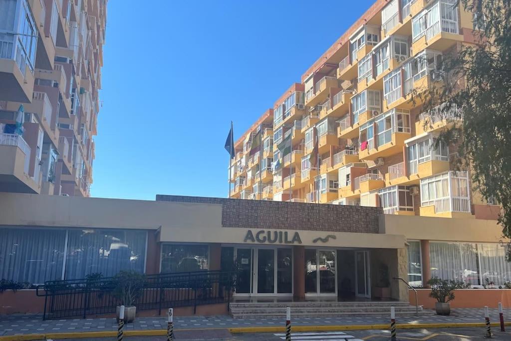Estudio Aguila Con Vistas Al Mar Benalmádena Esterno foto