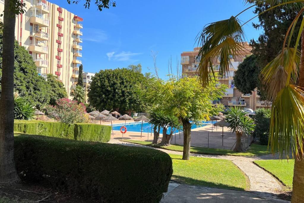 Estudio Aguila Con Vistas Al Mar Benalmádena Esterno foto