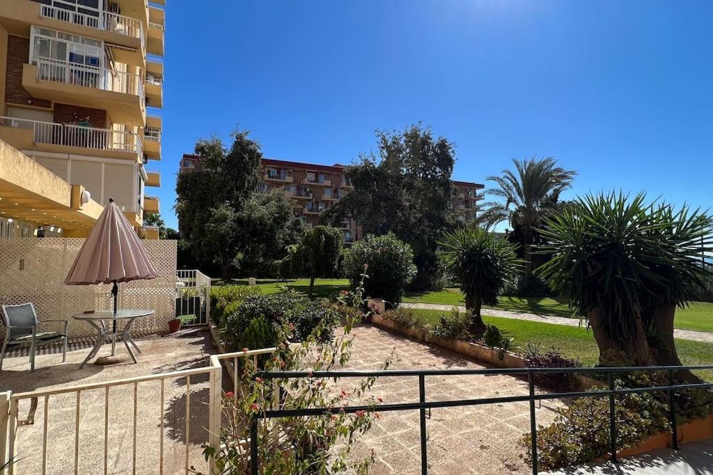 Estudio Aguila Con Vistas Al Mar Benalmádena Esterno foto