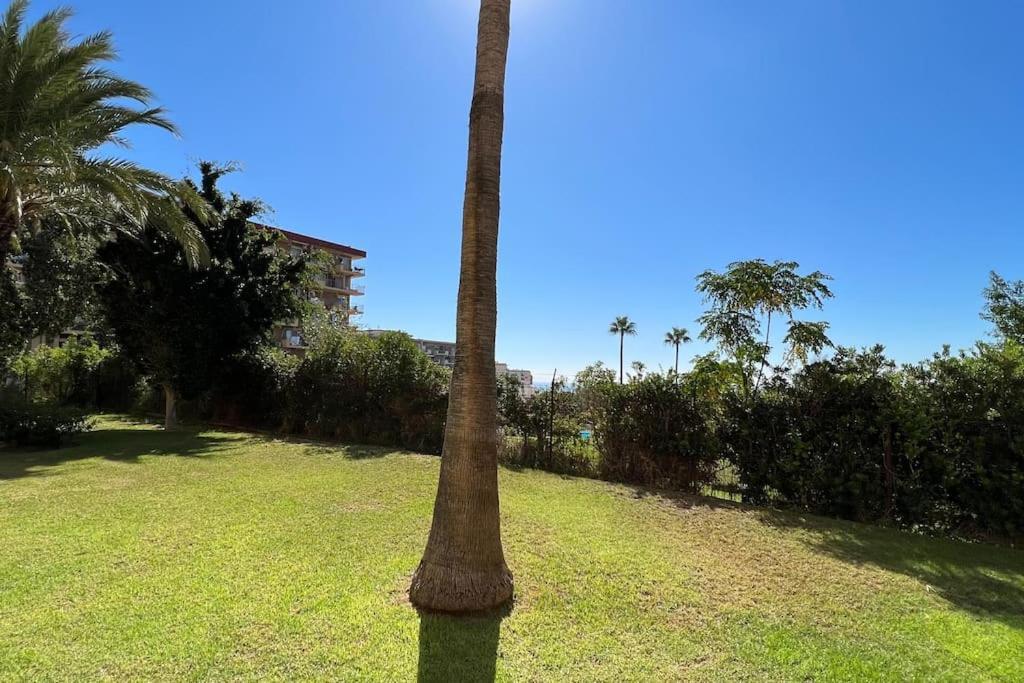 Estudio Aguila Con Vistas Al Mar Benalmádena Esterno foto