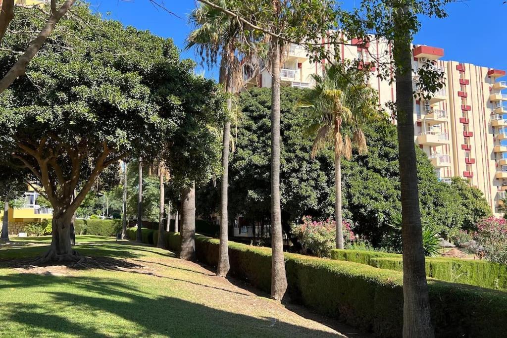 Estudio Aguila Con Vistas Al Mar Benalmádena Esterno foto