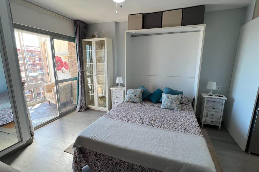Estudio Aguila Con Vistas Al Mar Benalmádena Esterno foto